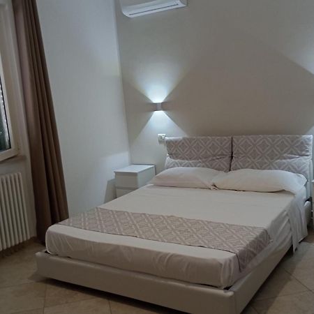 Viola Di Mare Rooms And Parking Термоли Екстериор снимка