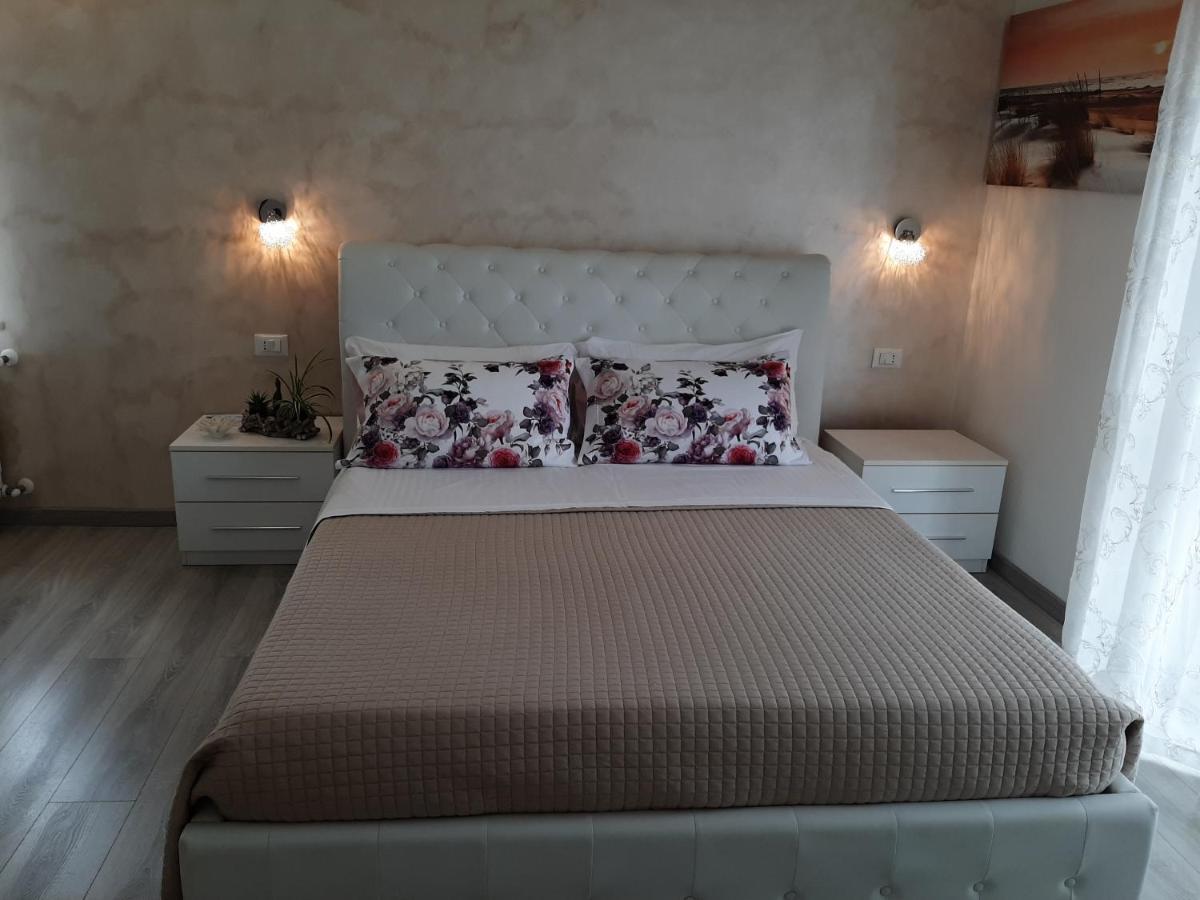 Viola Di Mare Rooms And Parking Термоли Екстериор снимка