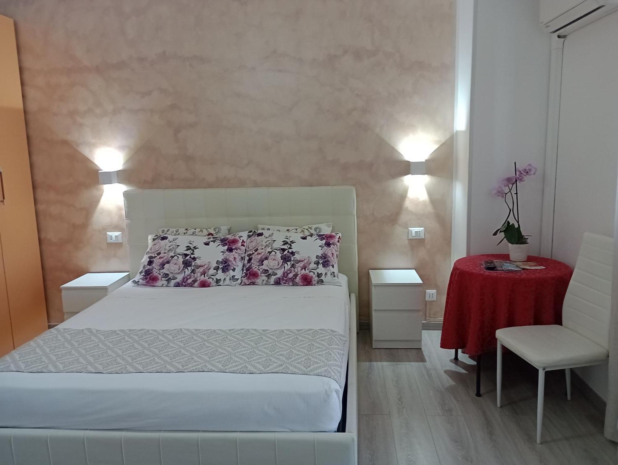 Viola Di Mare Rooms And Parking Термоли Екстериор снимка