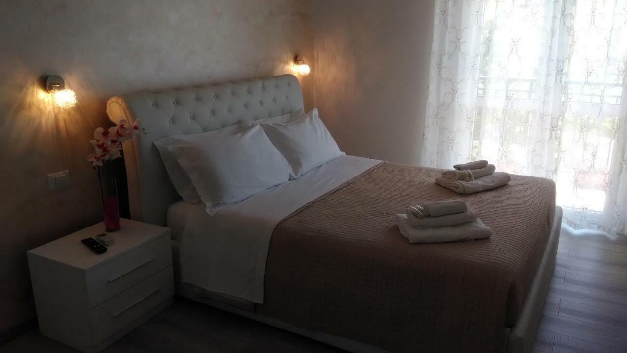 Viola Di Mare Rooms And Parking Термоли Екстериор снимка
