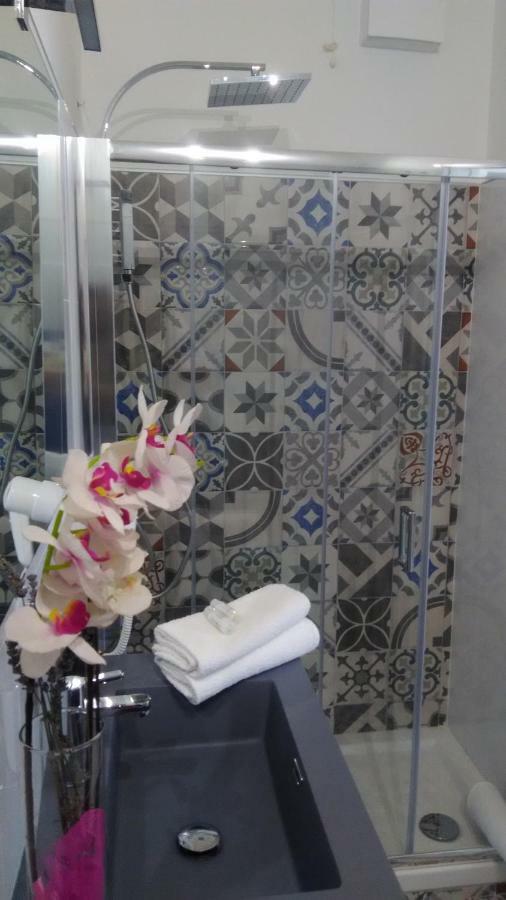 Viola Di Mare Rooms And Parking Термоли Екстериор снимка